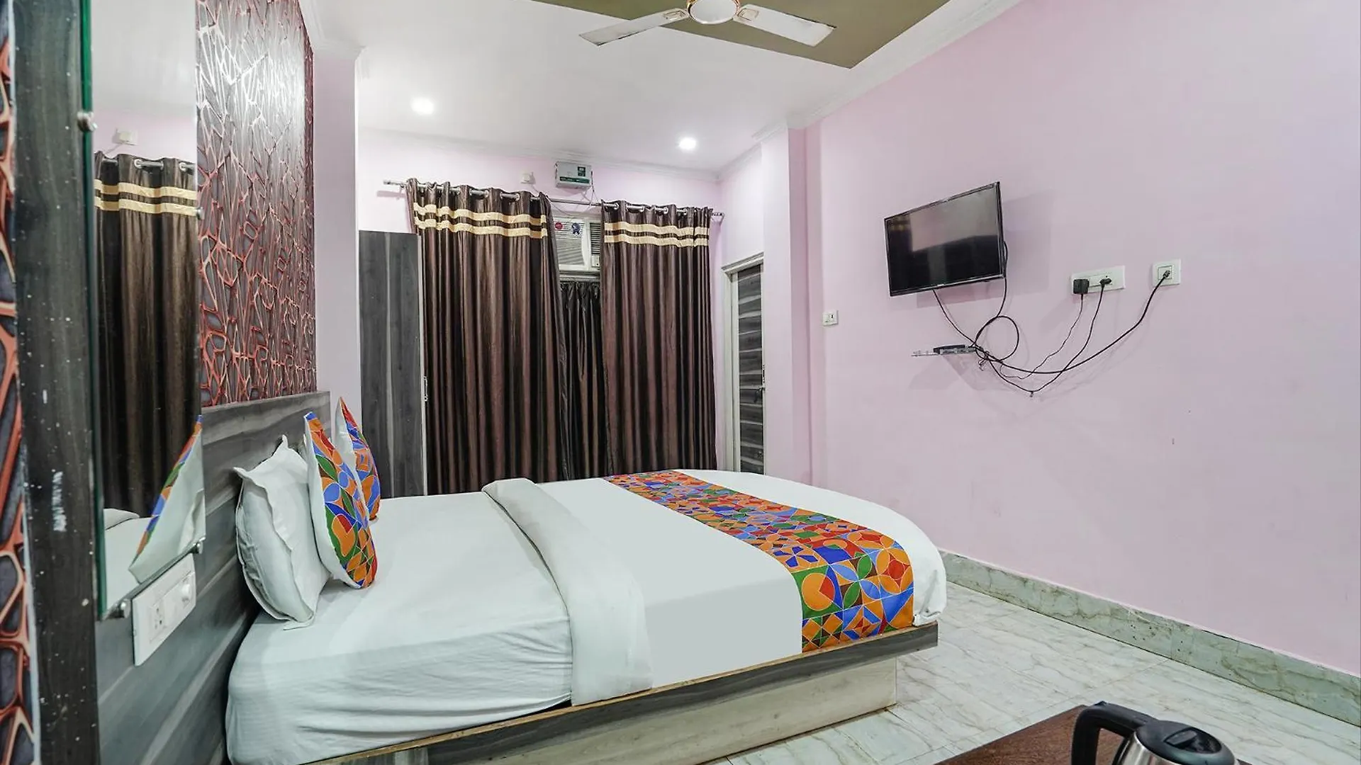 Отель Fabhotel Deepak Palace Варанаси